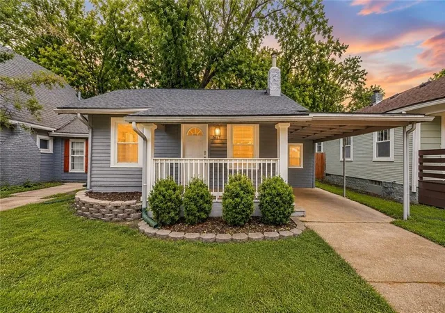 Photo 1 of Sale Pending at 7637 Jefferson St, Kansas City, MO 64114 | MLS# 2632135 | Listing updated on 2026-08-22