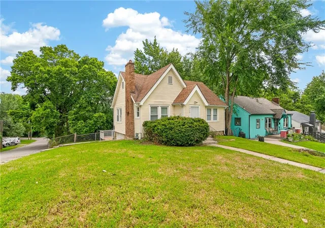 Photo 2 of Sale Pending at 1500 N 24th Street, Kansas City, KS 66102 | MLS# 2632138 | Listing updated on 2026-08-28