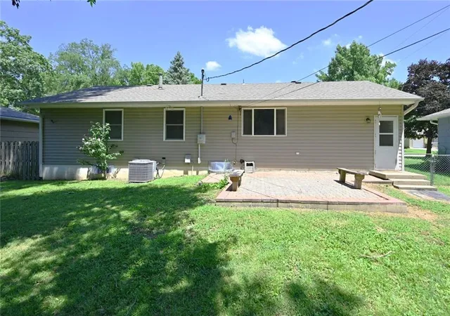 Photo 3 of Single family home for sale at 4505 E 112th Street, Kansas City, MO 64137 | MLS# 2632148 | Listing updated on 2026-08-20