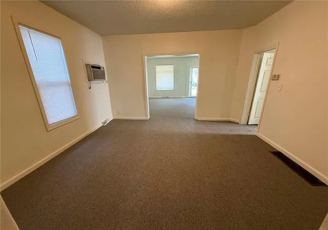 Photo 5 of Single family home for sale at 528 Park Ave, Excelsior Springs, MO 64024 | MLS# 2632151 | Listing updated on 2026-07-21