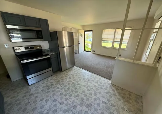 Photo 5 of Single family home for sale at 902 Williams St, Excelsior Springs, MO 64024 | MLS# 2632158 | Listing updated on 2026-07-21