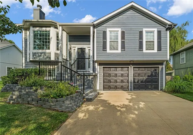 Photo 2 of Sale Pending at 1073 N Logan St, Olathe, KS 66061 | MLS# 2632159 | Listing updated on 2026-07-21