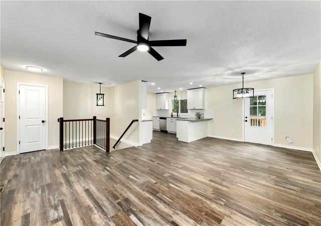 Photo 4 of Sale Pending at 8707 E 80th Terrace, Raytown, MO 64138 | MLS# 2632167 | Listing updated on 2026-08-10