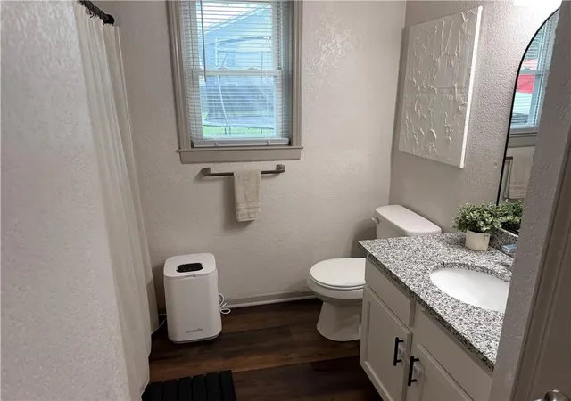 Photo 5 of Sale Pending at 216 Southside Ct, Excelsior Springs, MO 64024 | MLS# 2632186 | Listing updated on 2026-07-18