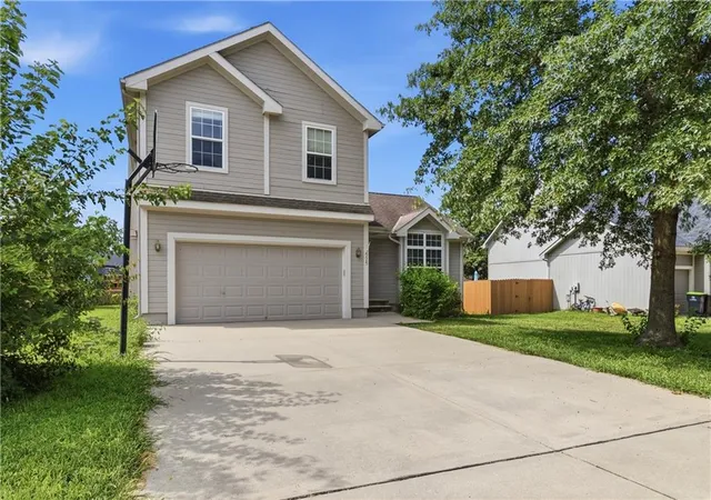 Photo 1 of Sale Pending at 525 Parma Way, Gardner, KS 66030 | MLS# 2632201 | Listing updated on 2026-08-07