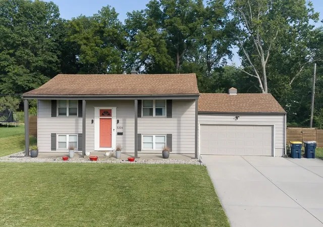 Photo 1 of Sale Pending at 5306 N Sycamore Dr, Kansas City, MO 64119 | MLS# 2632205 | Listing updated on 2026-07-21