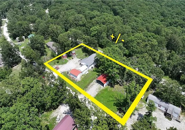 1st image of 11138 Leisure Dr, Warsaw, MO 65355 | MLS# 2632216