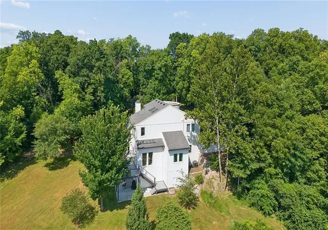 68th image of 15404 Lake Point Dr, Bonner Springs, KS 66012 | MLS# 2632224