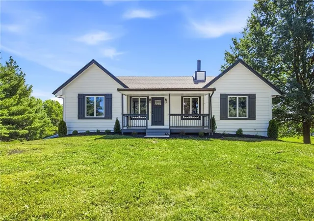 Photo 1 of Single family home for sale at 17409 Baxter Rd, Lawson, MO 64062 | MLS# 2632230 | Listing updated on 2026-09-04