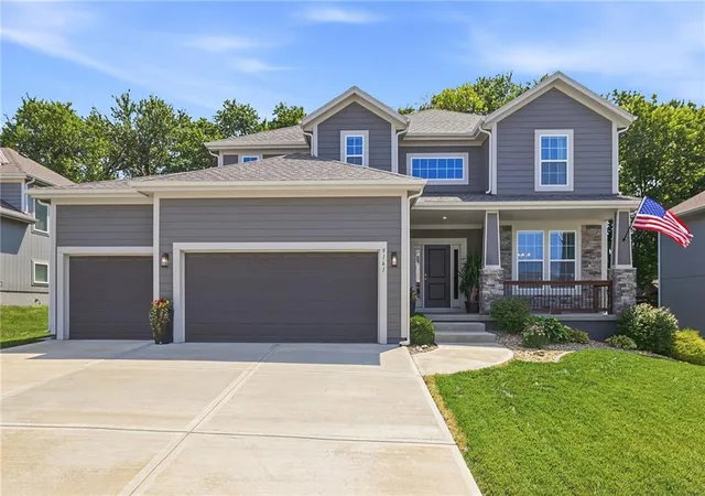 3rd image of 9161 Green Rd, Lenexa, KS 66227 | MLS# 2632238