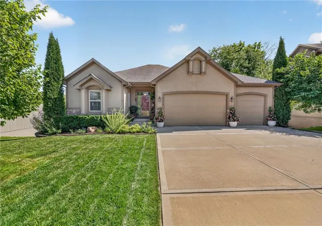 Photo 1 of Sale Pending at 10115 N Miller Ln, Kansas City, KS 66109 | MLS# 2632258 | Listing updated on 2026-09-23