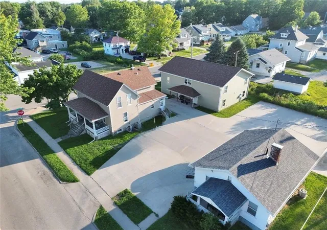1st image of 404,408,410,412 N Walnut St, Maryville, MO 64468 | MLS# 2632268