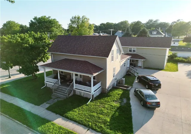 Listing Photo 5 - Condo for sale in building located at 404,408,410,412 N Walnut St, Maryville, MO 64468