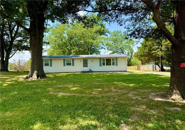 2nd image of 1400 Rd, Nevada, MO 64772 | MLS# 2632273