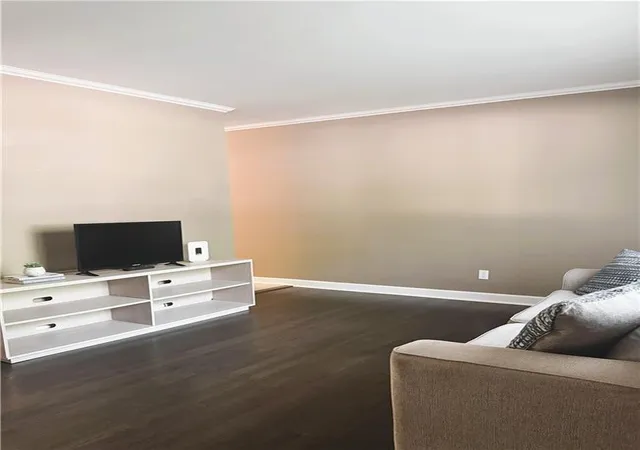 Photo 3 of Sale Pending at 4640 N Bristol Ave, Kansas City, MO 64117 | MLS# 2632290 | Listing updated on 2026-09-01
