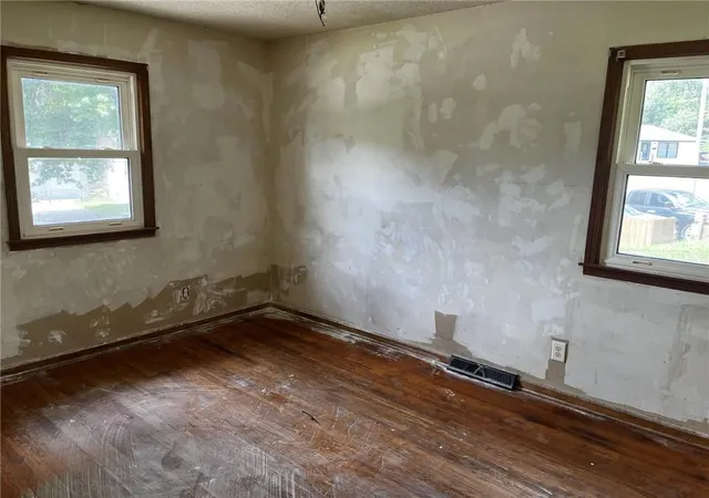 Photo 13 of Single family home for sale at 1204 Wornall Rd, Excelsior Springs, MO 64024 | MLS# 2632294 | Listing updated on 2026-07-20