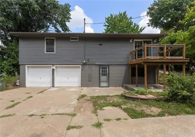 Photo 5 of Sale Pending at 913 Roncelli Rd, Lexington, MO 64067 | MLS# 2632296 | Listing updated on 2026-08-25