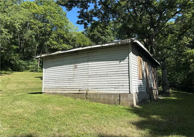 1st image of 7035 Holliday Dr, Kansas City, KS 66106 | MLS# 2632312