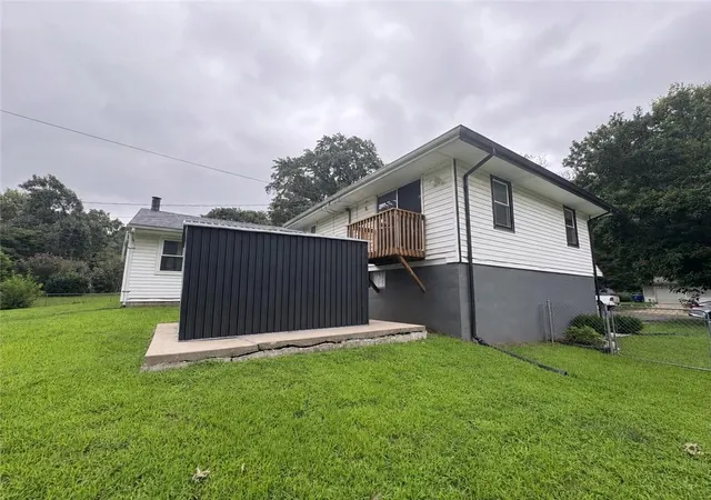 Photo 3 of Sale Pending at 7918 Evanston Ave, Raytown, MO 64138 | MLS# 2632339 | Listing updated on 2026-09-08