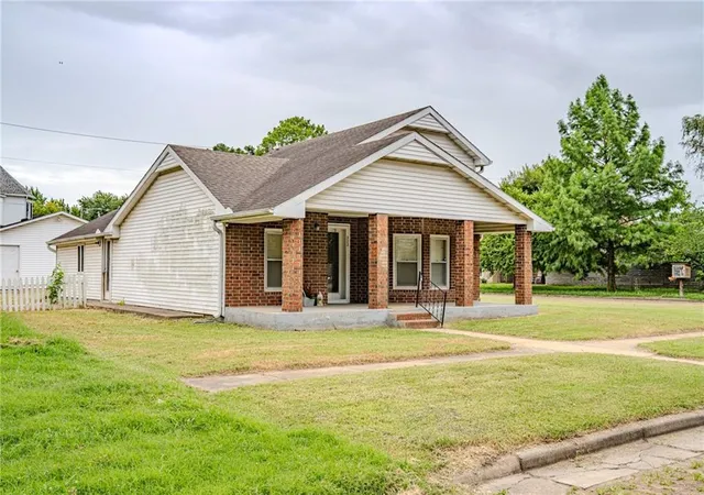 30th image of 323 S Holbrook St, Fort Scott, KS 66701 | MLS# 2632361