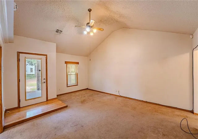 5th image of 323 S Holbrook St, Fort Scott, KS 66701 | MLS# 2632361