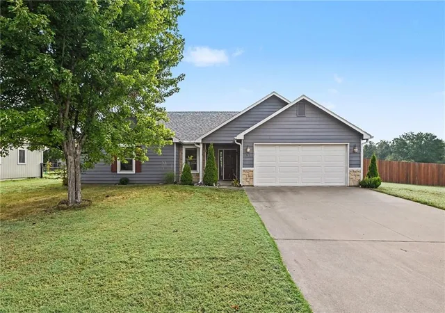 Photo 2 of Single family home for sale at 747 S Beech St, Ottawa, KS 66067 | MLS# 2632382 | Listing updated on 2026-09-26