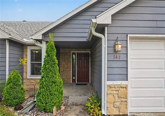 Photo 3 of Single family home for sale at 747 S Beech St, Ottawa, KS 66067 | MLS# 2632382 | Listing updated on 2026-09-26