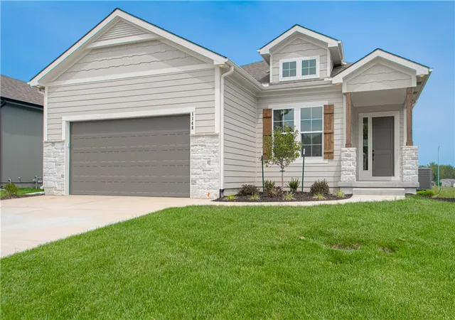 Photo 2 of Single family home for sale at 1148 Sw Whitby Dr, Raymore, MO 64083 | MLS# 2632400 | Listing updated on 2026-10-06