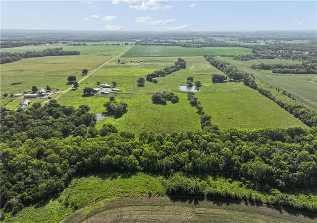 3rd image of W 375th Street, Osawatomie, KS 66064 | MLS# 2632405