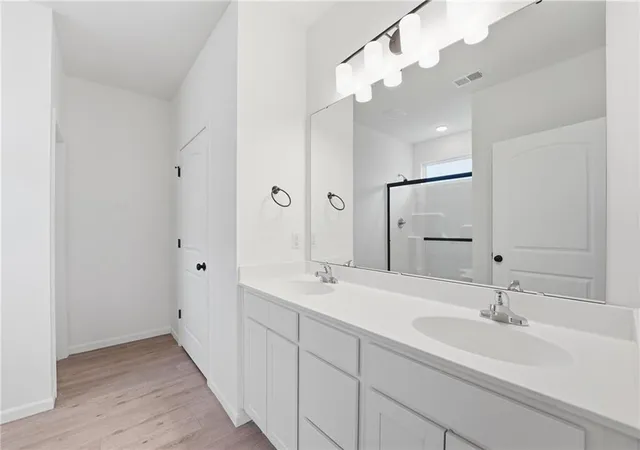 Photo 4 of Sale Pending at 3048 NW 96th Terrace, Kansas City, MO 64154 | MLS# 2632407 | Listing updated on 2026-09-06