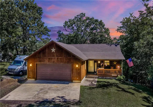 1st image of 22967 Peppermint Dr, Warsaw, MO 65355 | MLS# 2632409