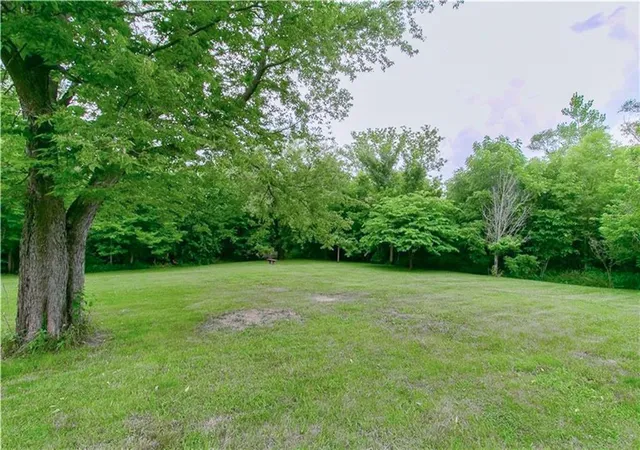 2nd image of 103 N Vest St, Holden, MO 64040 | MLS# 2632439