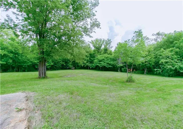 5th image of 103 N Vest St, Holden, MO 64040 | MLS# 2632439