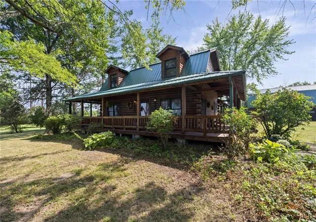 Photo 3 of Single family home for sale at 27817 S State Route 7 Hwy, Harrisonville, MO 64701 | MLS# 2632446 | Listing updated on 2026-09-19