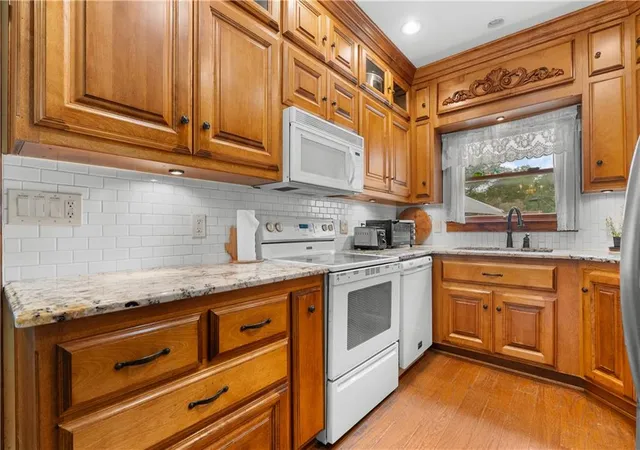 Photo 3 of Single family home for sale at 11219 Evans St, Sugar Creek, MO 64054 | MLS# 2632453 | Listing updated on 2026-10-05
