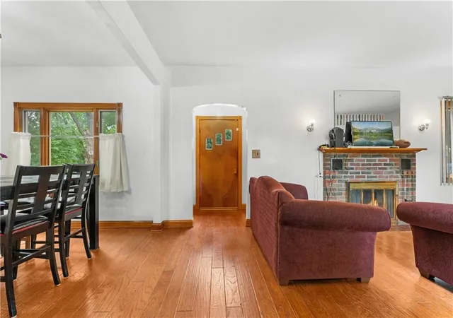 Photo 2 of Single family home for sale at 11219 Evans St, Sugar Creek, MO 64054 | MLS# 2632453 | Listing updated on 2026-08-10