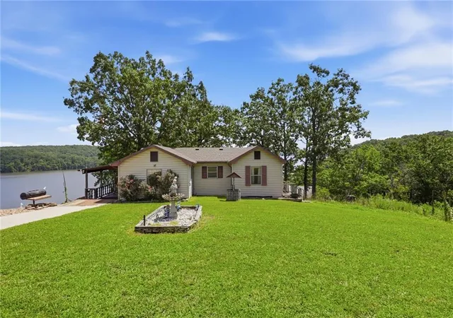 2nd image of 30643 Rosey Ln, Edwards, MO 65326 | MLS# 2632470