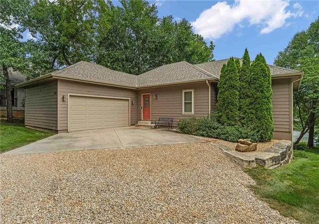 2nd image of 5380 Choctaw Ln, Mc Louth, KS 66054 | MLS# 2632479