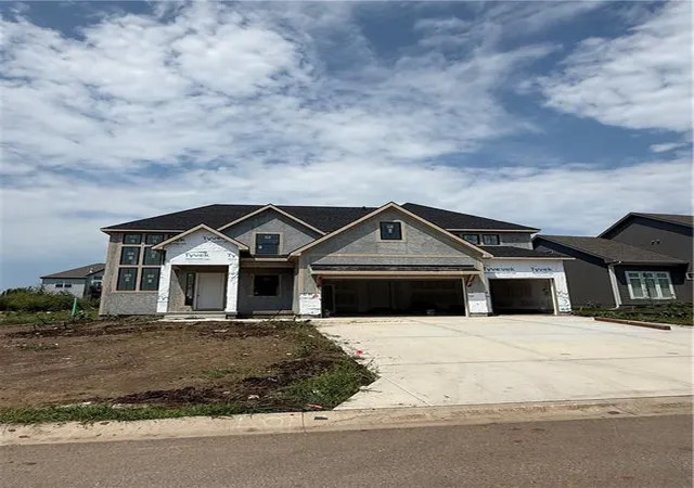 4th image of 18504 Windsor St, Overland Park, KS 66085 | MLS# 2632491