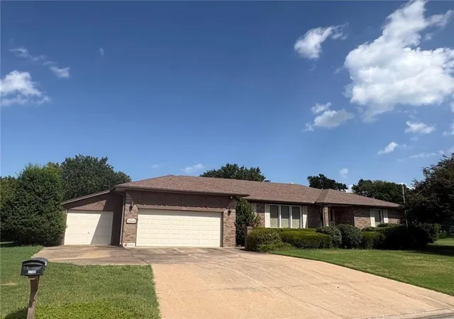 Photo 1 of Sale Pending at 3100 Regency Dr, Independence, KS 67301 | MLS# 2632493 | Listing updated on 2026-09-01
