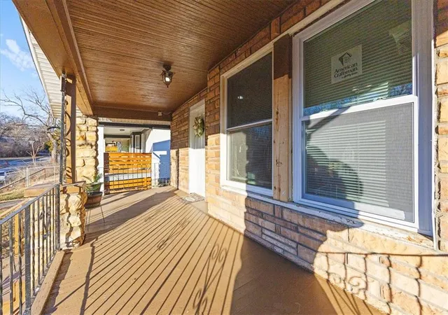 1st image of 3741 Olive St, Kansas City, MO 64109 | MLS# 2632495