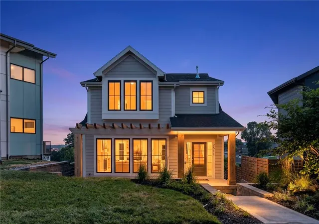 Photo 1 of Single family home for sale at 2511 Forest Ave, Kansas City, MO 64108 | MLS# 2632497 | Listing updated on 2026-07-22