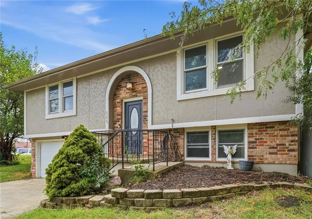 Photo 1 of Sale Pending at 505 S 5th Terrace, Odessa, MO 64076 | MLS# 2632505 | Listing updated on 2026-09-12