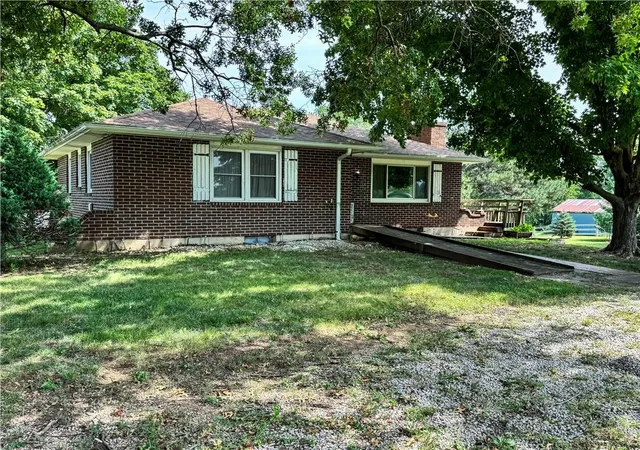 1st image of 22217 S Victory Rd, Spring Hill, KS 66083 | MLS# 2632507