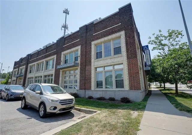 Photo 1 of Condo for sale at 3001 Gillham Rd #102, Kansas City, MO 64108 | MLS# 2632516 | Listing updated on 2026-07-29