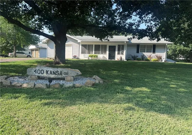 5th image of 400 Kansa Dr, Ozawkie, KS 66070 | MLS# 2632531