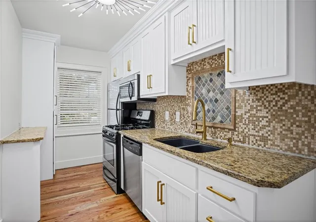 Photo 1 of Condo for sale at 1207 W 45th Street #3E, Kansas City, MO 64111 | MLS# 2632542 | Listing updated on 2026-07-22