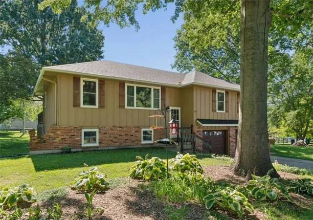 5th image of 892 Gregory St, Peculiar, MO 64078 | MLS# 2632545