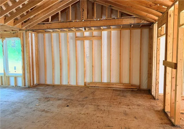 Photo 3 of Single family home for sale at 12212 S Emerald St, Olathe, KS 66061 | MLS# 2632546 | Listing updated on 2026-10-07