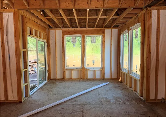 Photo 3 of Single family home for sale at 12212 S Emerald St, Olathe, KS 66061 | MLS# 2632546 | Listing updated on 2026-10-07